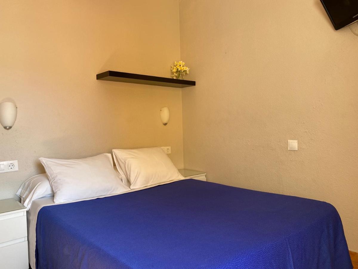Hostal Moscatel Málaga Buitenkant foto