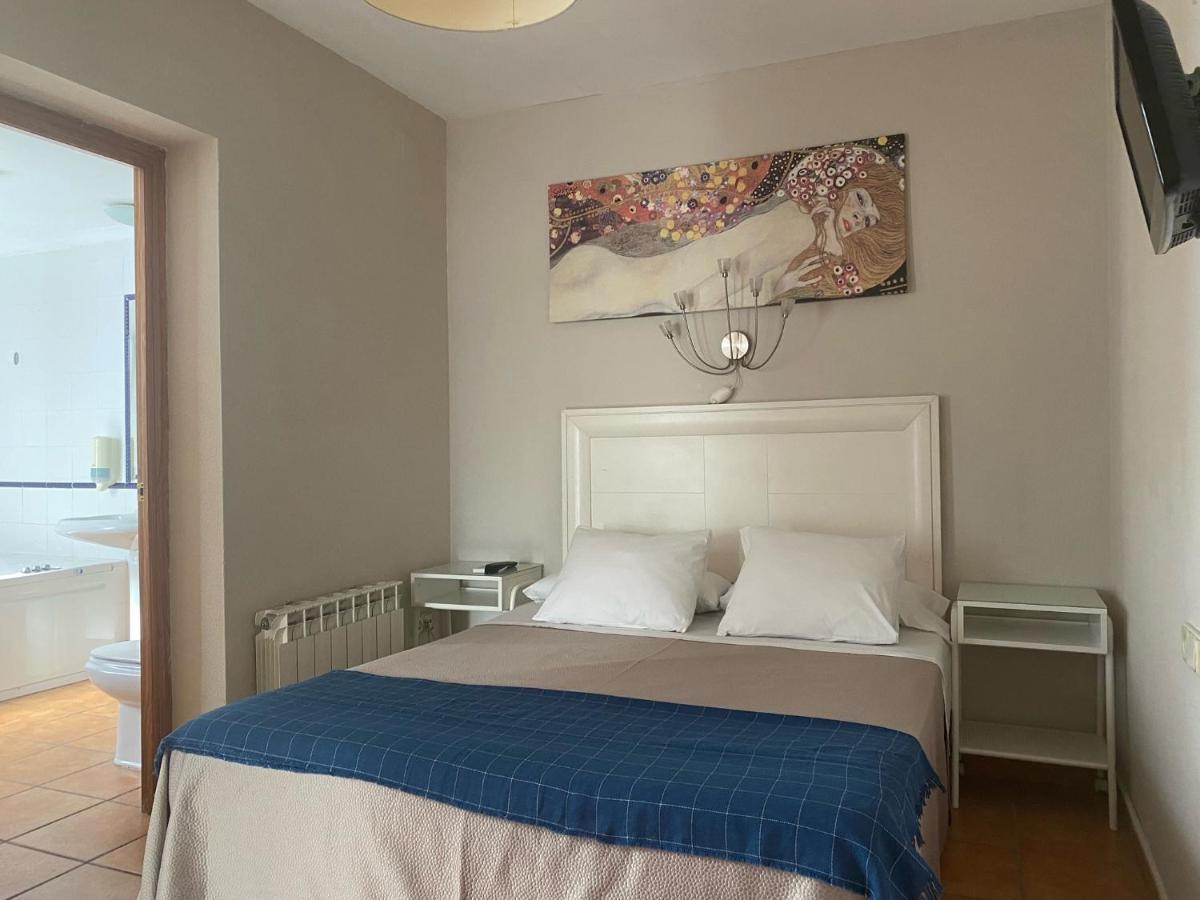 Hostal Moscatel Málaga Buitenkant foto
