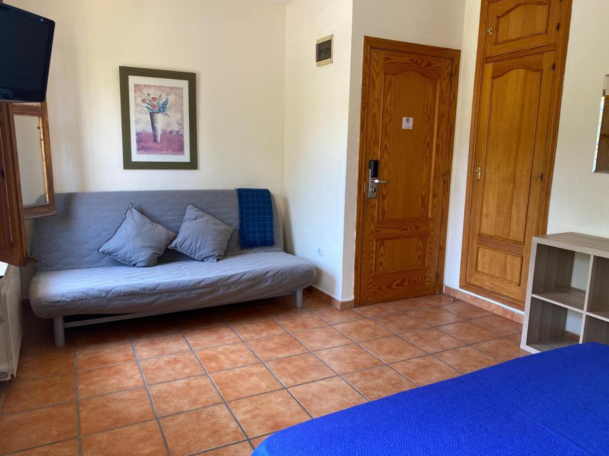 Hostal Moscatel Málaga Buitenkant foto